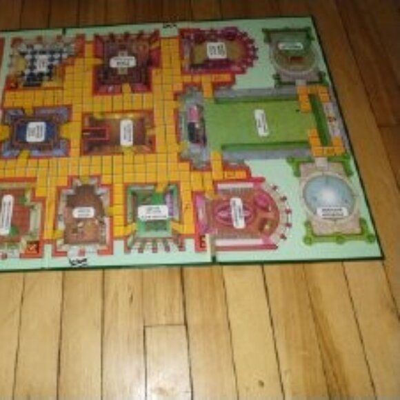 Clue Master Detective Board Game (1988) - Picture 6 of 6